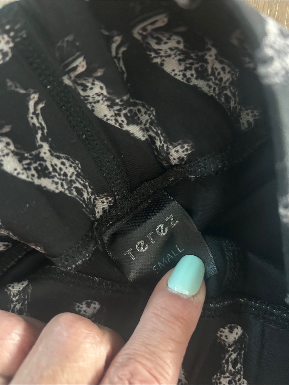 Terez Black Leggings with White Animal Print - Picture 2 of 2